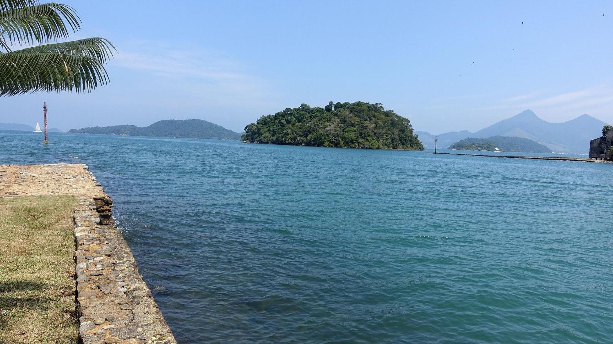 3 Praias, Apartamentos, Piscinas, Luxo - Angra Temporada อังกราโดสเฮย์ส ภายนอก รูปภาพ
