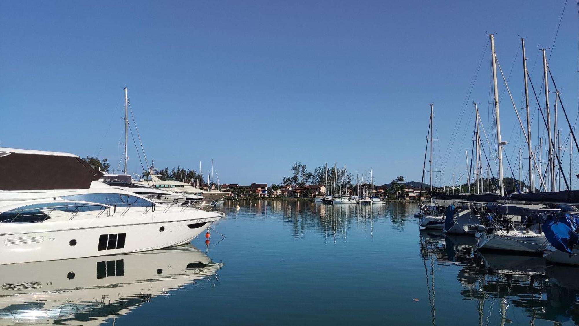 3 Praias, Apartamentos, Piscinas, Luxo - Angra Temporada อังกราโดสเฮย์ส ภายนอก รูปภาพ